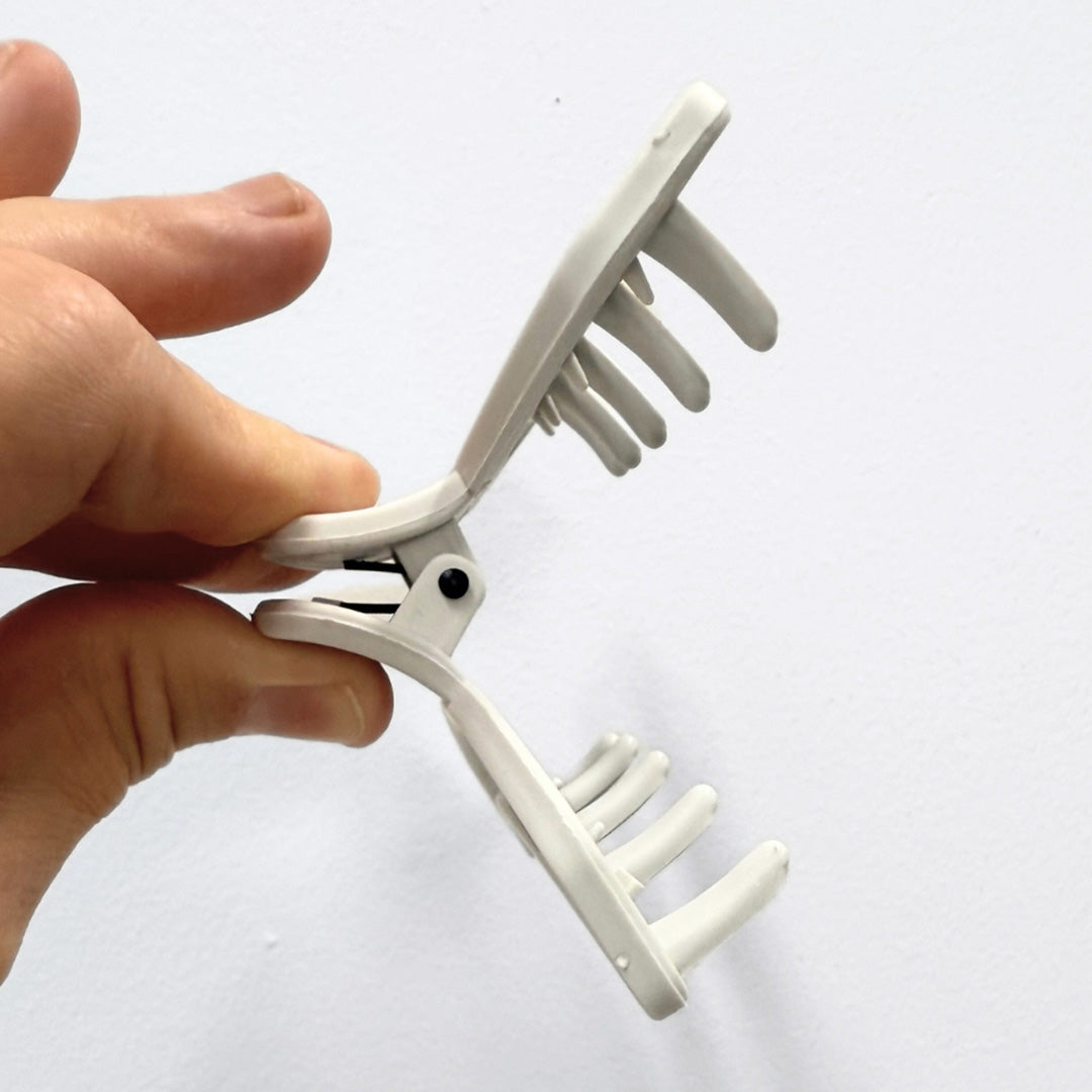 Hello Bleach The Claw Clip Ivory