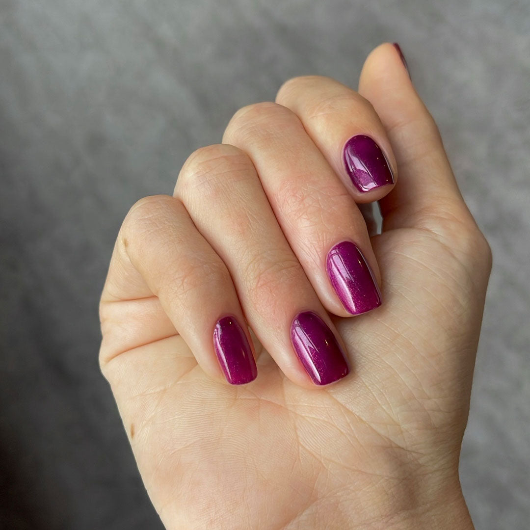 Glossify Cranberry 15ml Hema Free Gel Polish