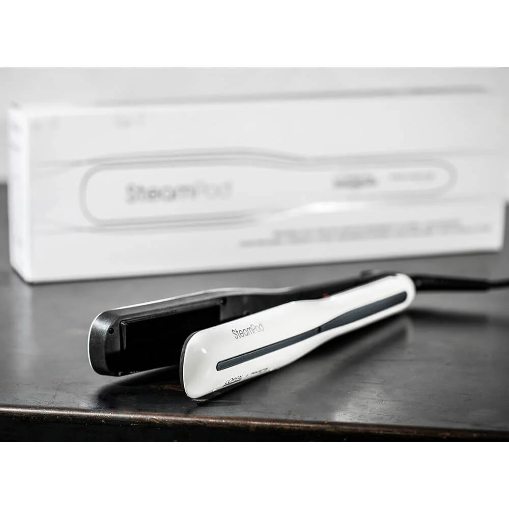L'OrÃ©al Professionnel Steam Hair Straightener & Styling Tool, For All Hair Types, SteamPod 3, UK Plug