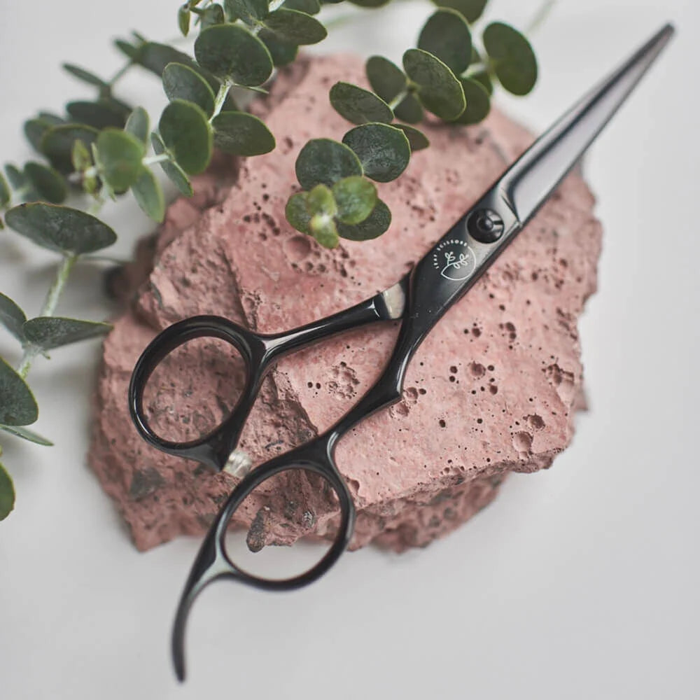Leaf Scissors Black Edition 5.5"