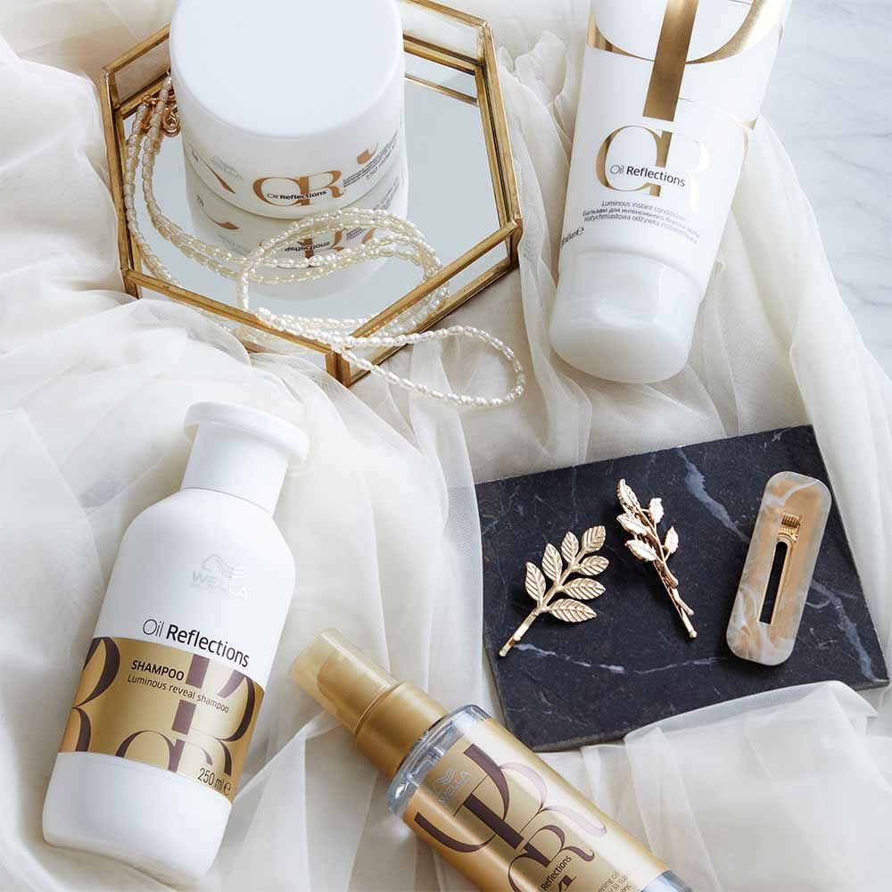 Wella Professionals Oil Reflections Shampoo - 250ml