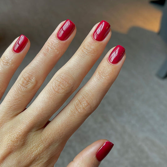 Glossify Maroon 15ml Hema Free Gel Polish