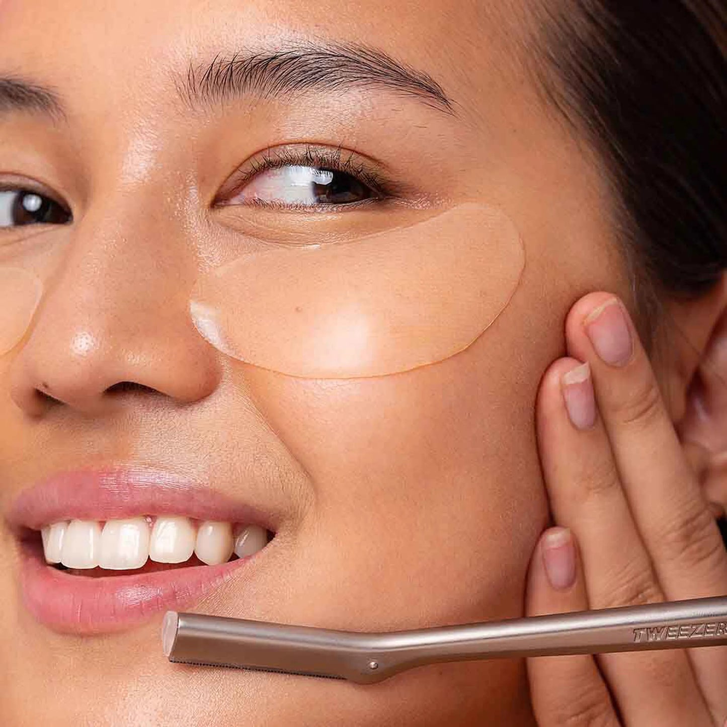 Tweezerman Dermaplaner Facial Razor